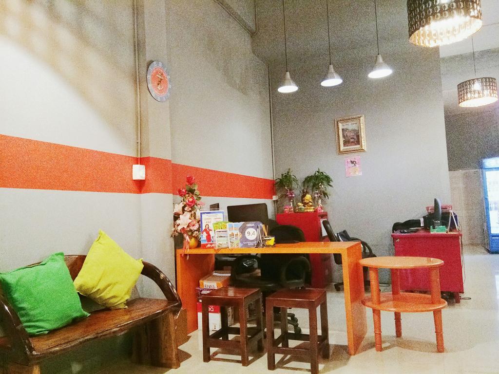 108Beds Hostel ศรีราชา ภายนอก รูปภาพ
