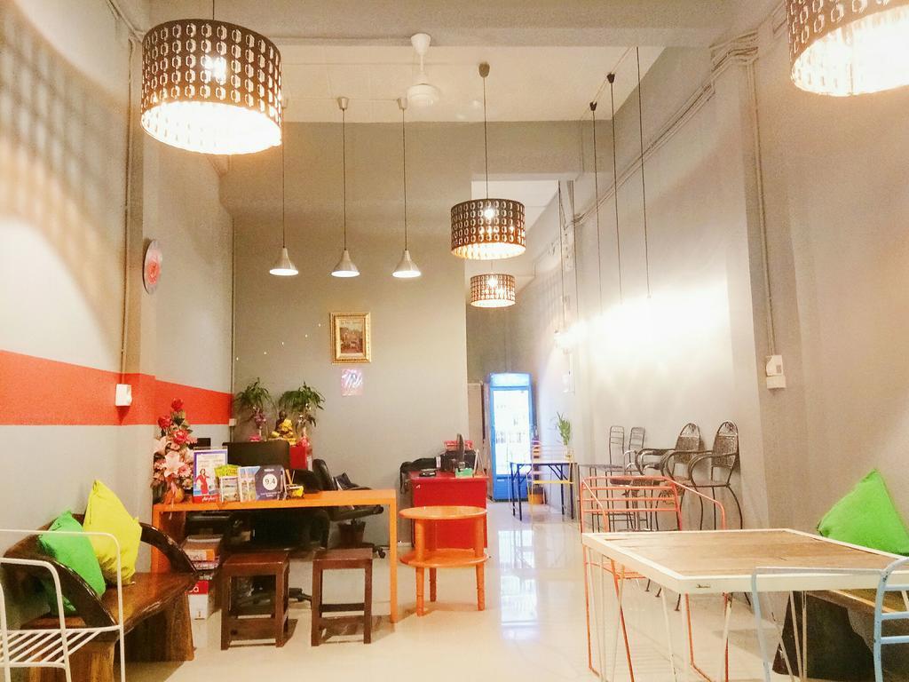 108Beds Hostel ศรีราชา ภายนอก รูปภาพ
